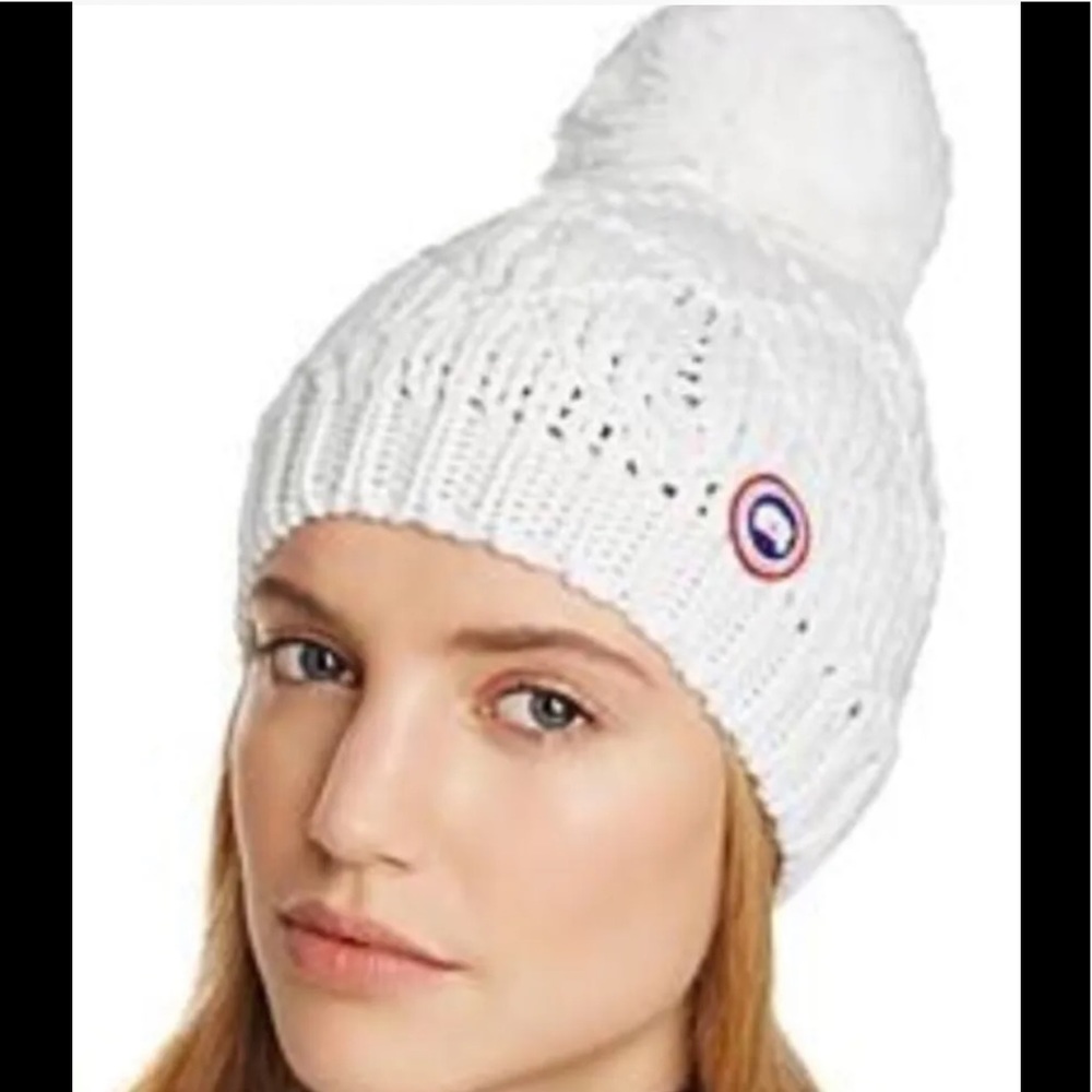 Canada Goose oversized pom pom hat